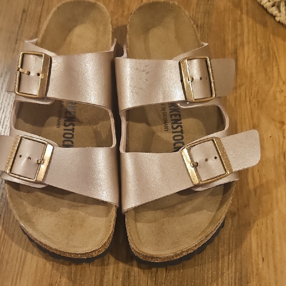 Birkenstock Sandals - Shimmering Light Pink